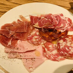 肉ビストロ灯 - 