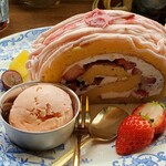 天国喫茶ぱらいそ - 桜と苺のロールケーキ