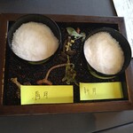 プレゼンテ スギ - 〜メニュー外　同じ場所で取った（作った）塩　満月の時と新月の時とで味が違います