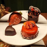 ERUTAN RESTAURANT BAR - 