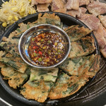 韓国家庭料理KiTENKA - にら野菜チヂミ