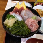 丼屋 さかぐち - すこしブレてます