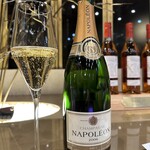 トゥ・ラ・ジョア イズム - 