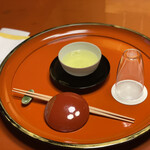 菊乃井 - 迎えのお茶