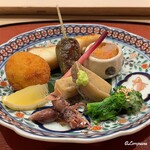 御料理 寺沢 - 真魚鰹の西京焼､蓬麩の田楽､ボタン海老の海鼠子和え､煮鮑､菜花､蛍烏賊梅煮､毛蟹コロッケ