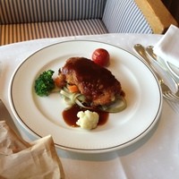 帝国ホテル 大阪 - ハムとグリュイエールチーズをはさんだ仔牛のカツレツ コルドンブルー２５２０円