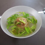 プレゼンテ スギ - ～再生～（雉・カルガモ・鴉・キジバトの肉団子と90℃で6時間煮出したスープ、野芹、山三つ葉）