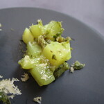 プレゼンテ スギ - 海と大地（ニワトコ新芽フリット、イカと蕗のタルタル、勝浦産浜大根、勝浦産満月塩）