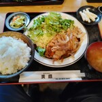 MIKURA - 生姜焼き定食 900円 ♪