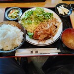 MIKURA - 生姜焼き定食 900円 ♪