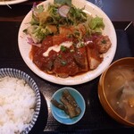 呼寿鶏 - 週替り定食(800円)