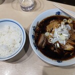 Nishichou Taiki - ブラックラーメンとライス