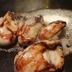 Hokkaidou Monja Kaoru - 焼き上げ牡蠣にバター&醤油