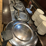 Yakiniku Juujuu Karubi - ライス、スープ、カレーはビッフェ。