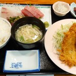 お食事処 大原 - 刺身3点とアジフライ(2)定食（1800円税込）