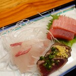 お食事処 大原 - 刺身3点（カンパチ、カツオ、マグロ）