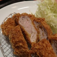 加藤牛肉店 小川のうに - ヒレカツ　断面