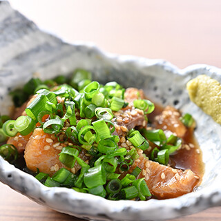 We offer heartwarming dishes such as Oita Prefecture's Local Cuisine "Ryukyu"