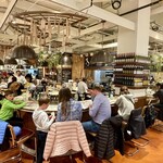 Il Pastaio di Eataly - 店舗外観。と言うよりも、パスタバーなのでカウンター席しかありません。