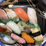 イオン - 火曜市握り盛り合わせ