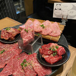 神田焼肉 俺の肉 - 