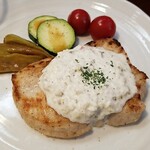 キッチン ブルー グローブ - モウカサメムニエルのアップ