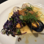 オステリア　パーチェ - サーモンのトマトクリーム