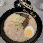 らあめん花月嵐 - 嵐げんこつラーメン塩（760円）