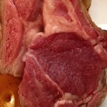 サンフォコン - アップ、火は入ってます。ドリップが出るようなことは無く肉内部は落ち着いてます。