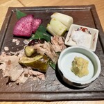 魚の中俣 - 焼き野菜の盛合せ：蓮根 蕪 茄子