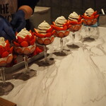 256nicom - 苺の木製造風景