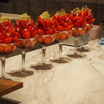 256nicom - 苺の木製造風景