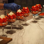 256nicom - 苺の木製造風景