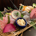 かもめ食堂 - 刺し身の盛合せ