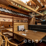 Nihonshu Kaisen Izakaya Kaki Kakiya - ゆったりとしたお席と日本酒に囲まれたプライベートな和空間