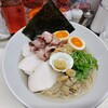 ウミノイロ マグロ卸のマグロ丼とラーメンの店