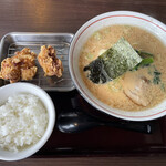 麺家 なると - とんこつ醤油らーめん、からあげランチ