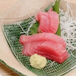 生本まぐろ へぎそば 炉端焼 魚然 - 鮪刺身