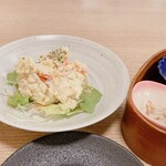 生本まぐろ へぎそば 炉端焼 魚然 - ポテサラ