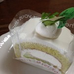 スイーツ ミズノヤ - 初夏のメロンロール(\367)