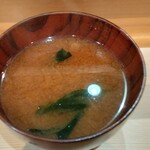 神田 天丼家 - 味噌汁付きです。