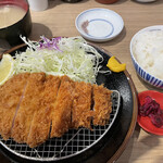 Tonkatsu Aoki No Curry Ya Ippe Koppe - 