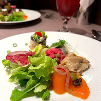 Russian Restaurant ROGOVSKI 銀座 - 前菜6種類とサラダ