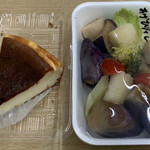 Kamakura Ya - 手作りケーキが買える♪  フルーツポンチも定番のようです