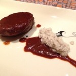 QusQus - ◆肉料理◆コトコト煮込んだ和牛ほほ肉～バローロと牛蒡のソース～