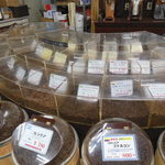 アラビカコーヒー - 圧巻の珈琲豆販売コーナー