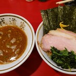 IEKEI KANSAI 王道家直系 我道家 - チャシュつけ麺並♪