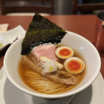 酒肴場 屯 - 津軽煮干し中華蕎麦（味玉入り）¥900