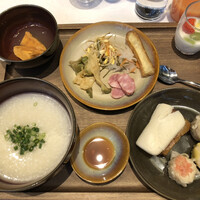 モダンチャイニーズブラッセリ― HALOW - 中華メイン