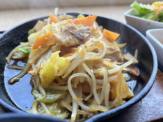 Kyarotto - 肉野菜炒め